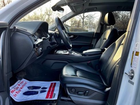 Used 2018 Audi Q7 3.0T Prestige w/ Prestige Package image 13