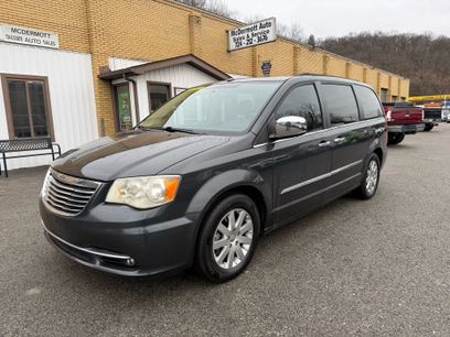 Used 2011 Chrysler Town & Country Touring-L w/ Entertainment Group #2