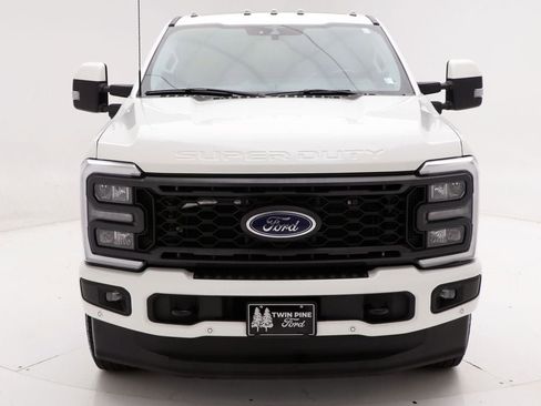 Used 2023 Ford F250 Lariat w/ Lariat Ultimate Package AWD/4WD image 5