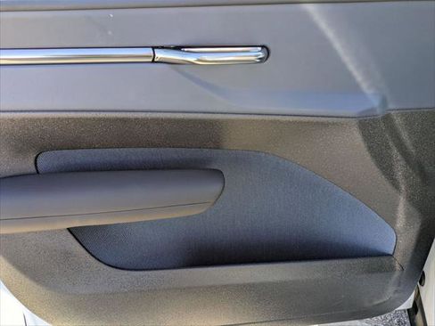 Used 2025 Volvo EX30 Ultra w/ Protection Package Premier image 10