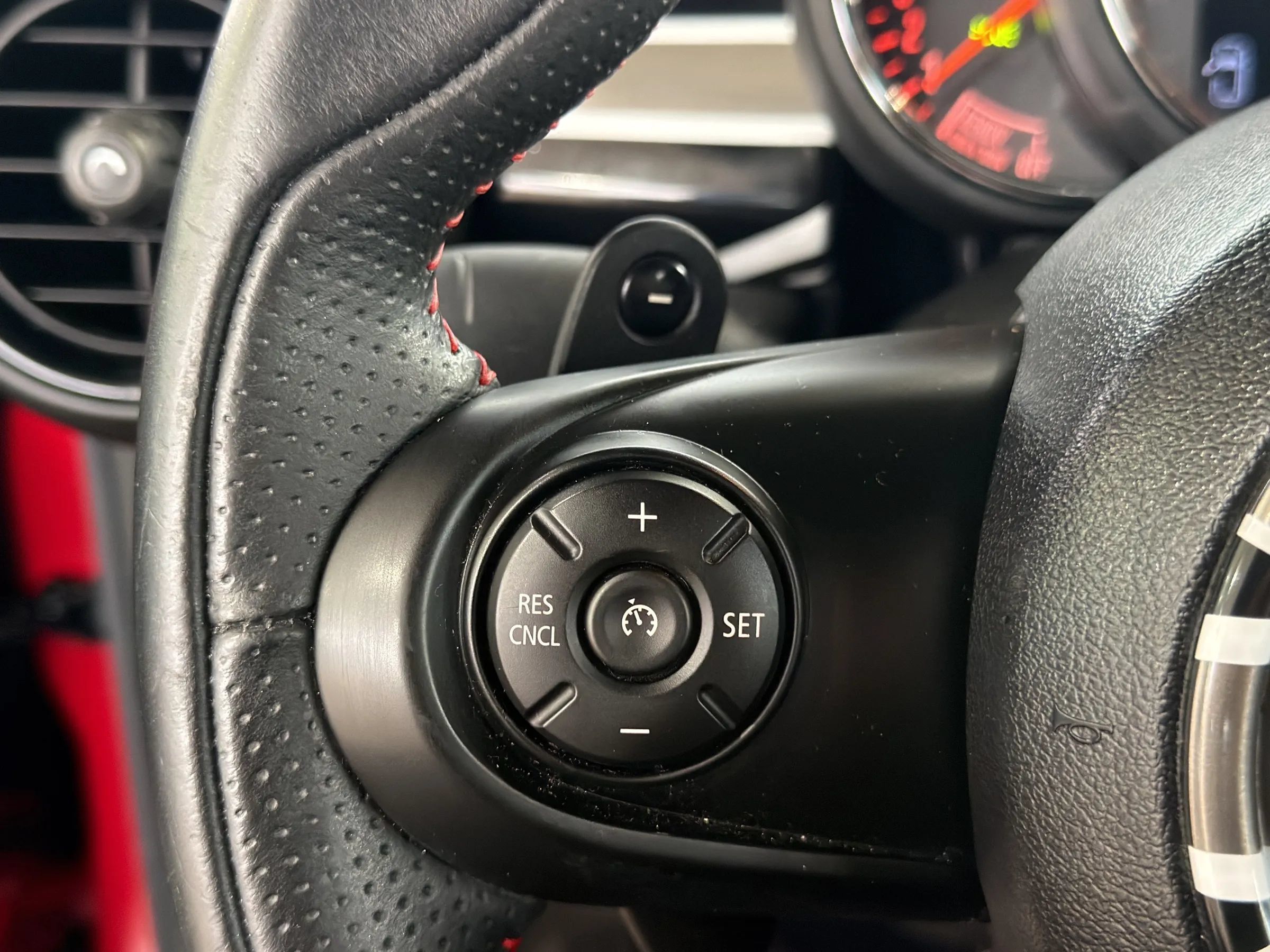 Used 2019 MINI Cooper S FWD image 27