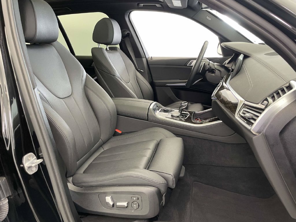 Used 2020 BMW X5 xDrive40i w/ Premium Package AWD/4WD image 21