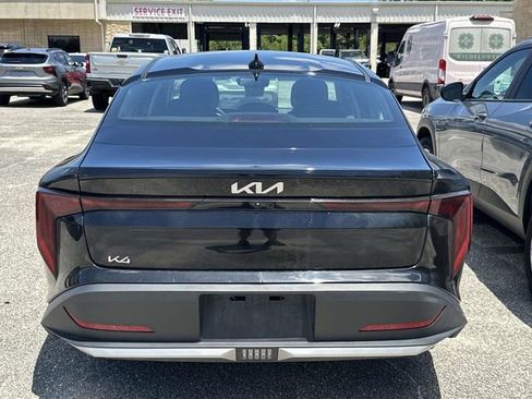 Used 2025 Kia K4 FWD image 12