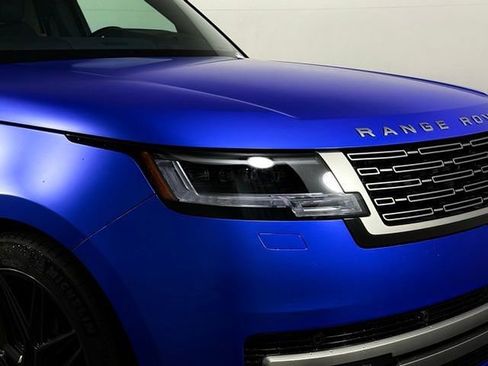 New 2025 Land Rover Range Rover Long Wheelbase SE AWD/4WD image 15