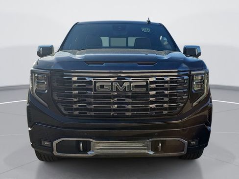 Certified 2023 GMC Sierra 1500 Denali Ultimate AWD/4WD image 10