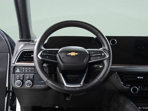 Used 2025 Chevrolet Tahoe LT image 11