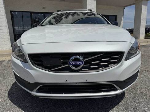 Used 2018 Volvo V60 T5 Cross Country AWD/4WD image 39