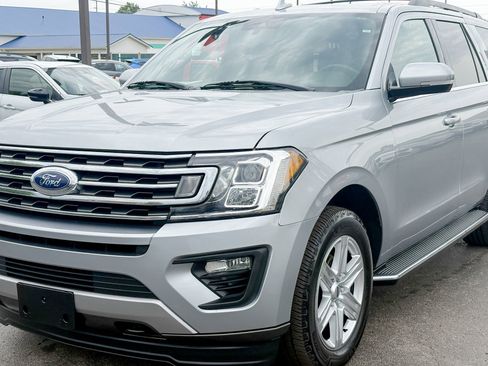 Used 2020 Ford Expedition XLT w/ Equipment Group 202A AWD/4WD image 9