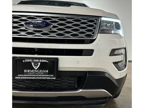 Used 2016 Ford Explorer Platinum AWD/4WD image 5