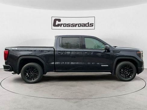 Used 2023 GMC Sierra 1500 Elevation image 6