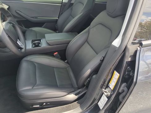 Used 2024 Tesla Model 3 Standard Range RWD image 23