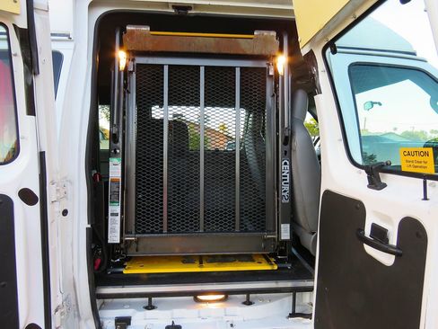 Used 2012 Ford E-150 and Econoline 150 w/ PWR Group image 13