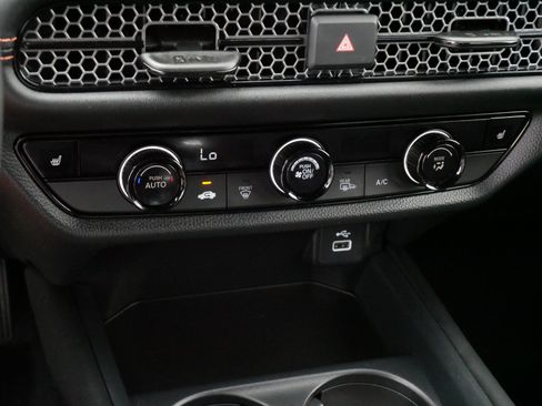 Certified 2024 Honda HR-V Sport image 23