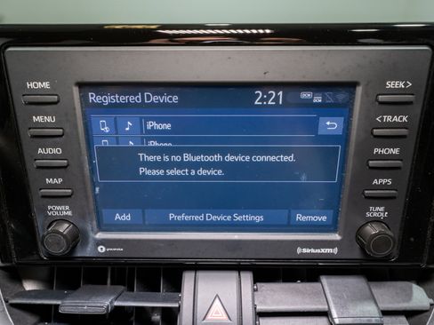 Used 2022 Toyota RAV4 LE image 17