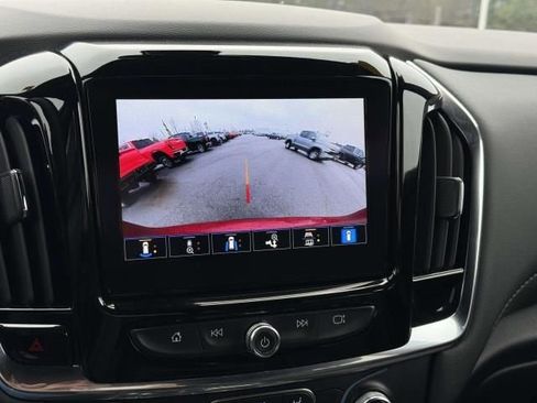 Certified 2023 Chevrolet Traverse LT image 24