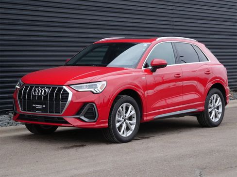 Used 2023 Audi Q3 2.0T Premium Plus w/ Premium Plus Package image 1