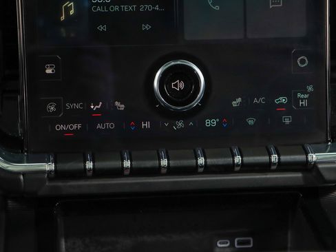 Used 2025 GMC Yukon XL Elevation w/ Elevation Premium Package image 21