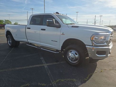 Used 2024 RAM 3500 Big Horn AWD/4WD image 2