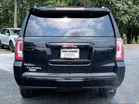 Used 2020 GMC Yukon SLT w/ Premium Edition AWD/4WD image 6
