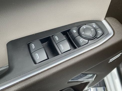 Used 2023 GMC Sierra 1500 SLT w/ SLT Premium Package image 13