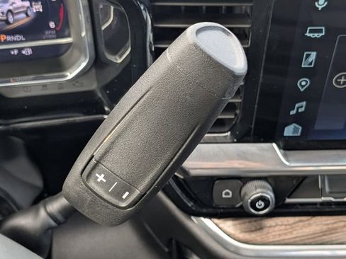 Used 2025 Chevrolet Silverado 1500 LT image 26