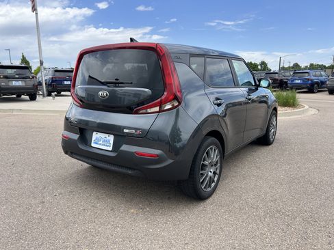 Used 2021 Kia Soul S FWD image 10