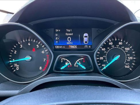 Used 2017 Ford Escape SE w/ Equipment Group 201A image 26