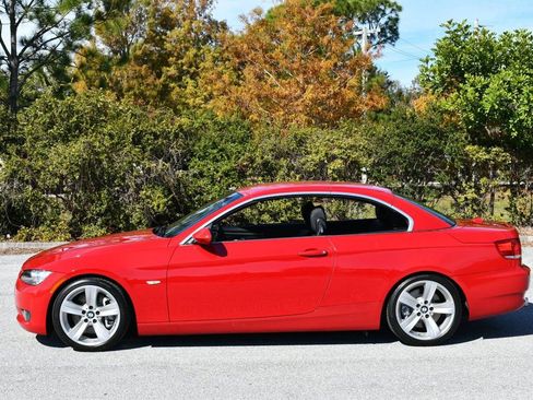 Used 2008 BMW 335i Convertible image 32