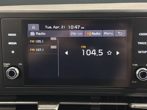 Used 2024 Kia Carnival LX FWD image 14