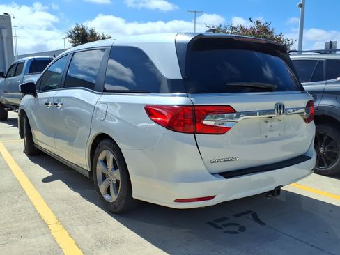 Used 2020 Honda Odyssey EX-L image 3