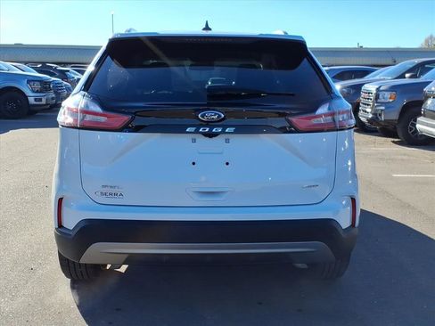 Certified 2022 Ford Edge SEL w/ Convenience Package image 4