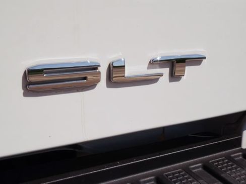 Used 2025 GMC Sierra 1500 SLT w/ SLT Premium Plus Package AWD/4WD image 42