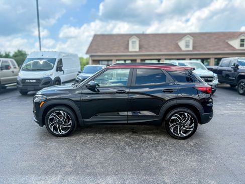 Used 2025 Chevrolet TrailBlazer RS w/ Convenience Package FWD image 11