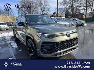 New 2026 Volkswagen Tiguan SE R-Line video 1