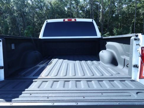 Used 2022 RAM 2500 Tradesman w/ Chrome Appearance Group image 23