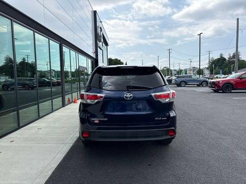 Used 2014 Toyota Highlander XLE AWD/4WD image 4