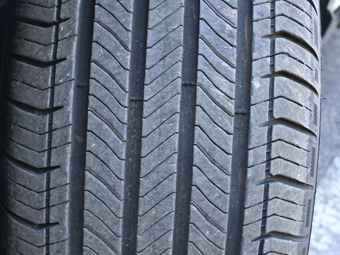 Used 2025 Chevrolet Equinox EV LT w/ Convenience Package image 35