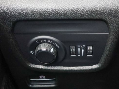 New 2026 Jeep Grand Cherokee Altitude AWD/4WD image 35