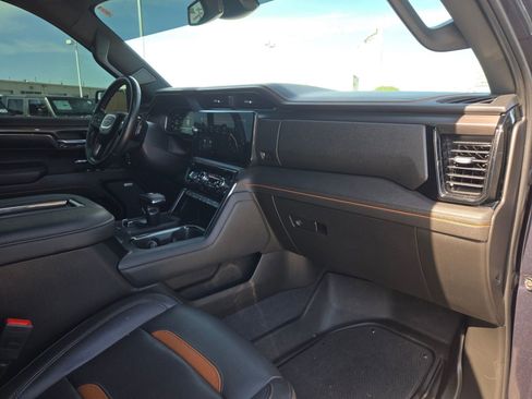 Used 2022 GMC Sierra 1500 AT4 w/ AT4 Preferred Package AWD/4WD image 26