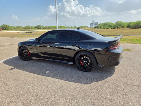 Used 2023 Dodge Charger R/T w/ Plus Group RWD image 25