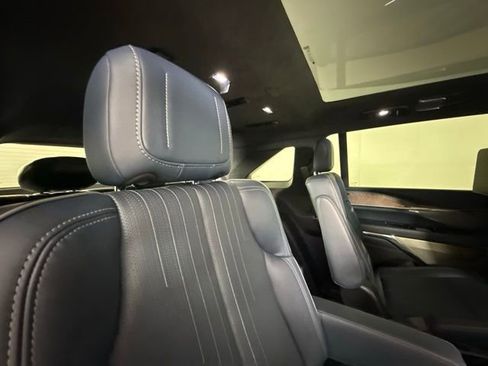 New 2025 Cadillac Escalade IQ Luxury 2 AWD/4WD image 31