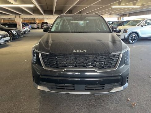 Used 2025 Kia Sorento EX image 3