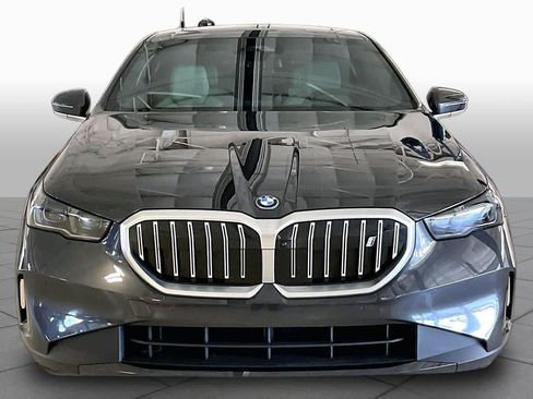 Used 2024 BMW i5 eDrive40i w/ M Sport Package RWD image 3