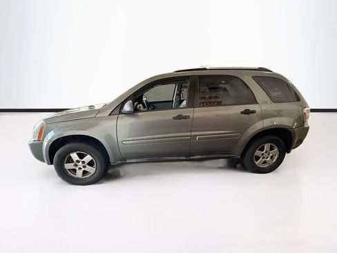 Used 2005 Chevrolet Equinox LS w/ Preferred Equipment Group AWD/4WD image 6