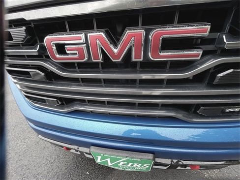 Used 2022 GMC Sierra 1500 AT4 w/ AT4 Preferred Package image 32