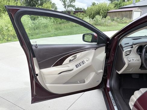 Used 2015 Buick LaCrosse Premium w/ Driver Confidence Package #1 AWD/4WD image 10