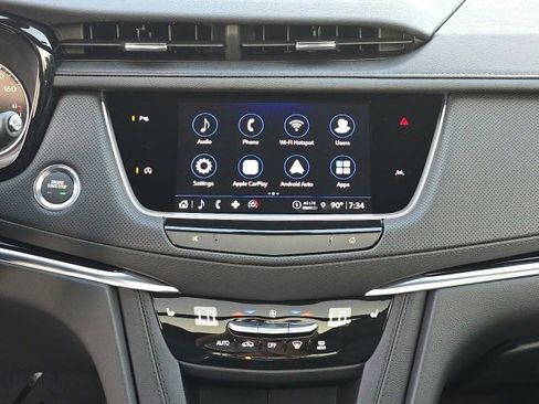 New 2025 Cadillac XT6 Luxury image 25