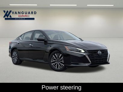 Used 2025 Nissan Altima 2.5 SV