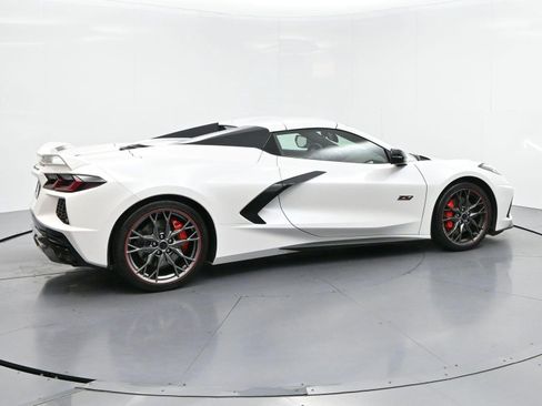 Used 2023 Chevrolet Corvette Stingray Premium Conv w/ Z51 Performance Package RWD image 8