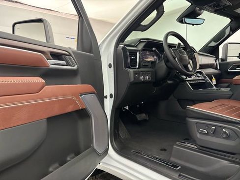 New 2026 GMC Sierra 2500 Denali Ultimate image 18